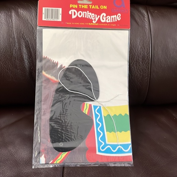 Vintage Pin the tail on the donkey game. - Picture 3 of 3